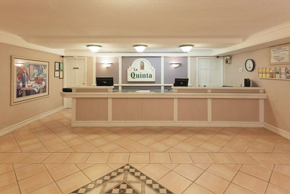 Motel 6 Huntsville Al University Dr. Interior photo