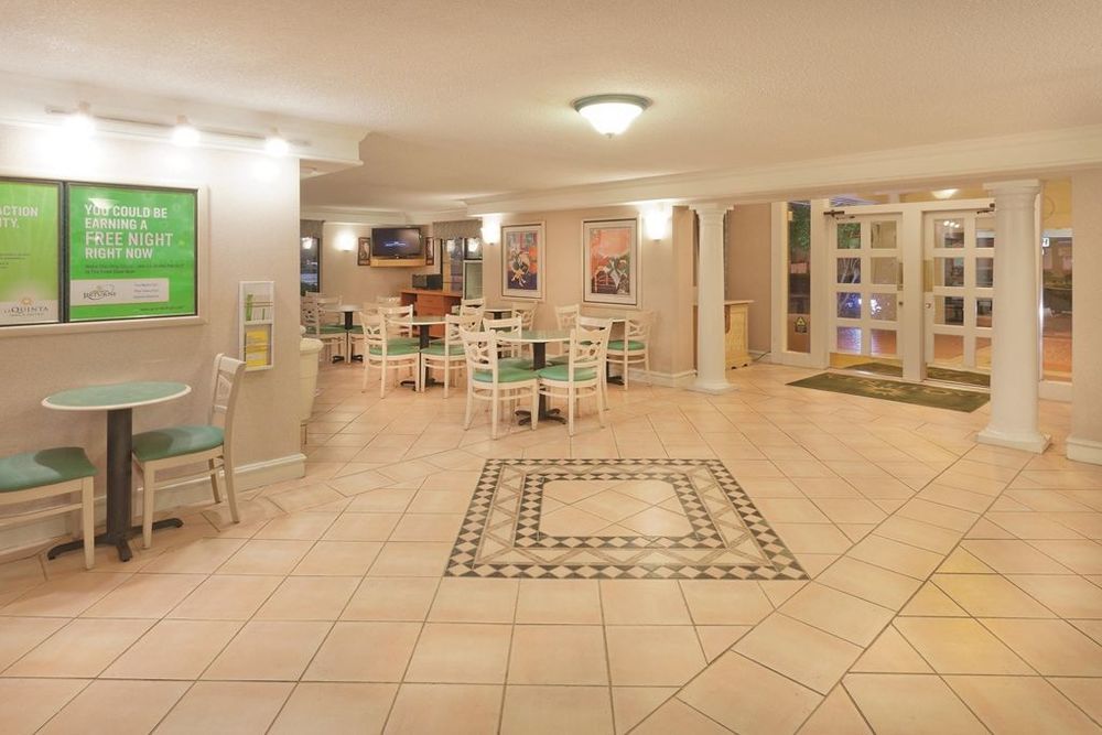 Motel 6 Huntsville Al University Dr. Interior photo